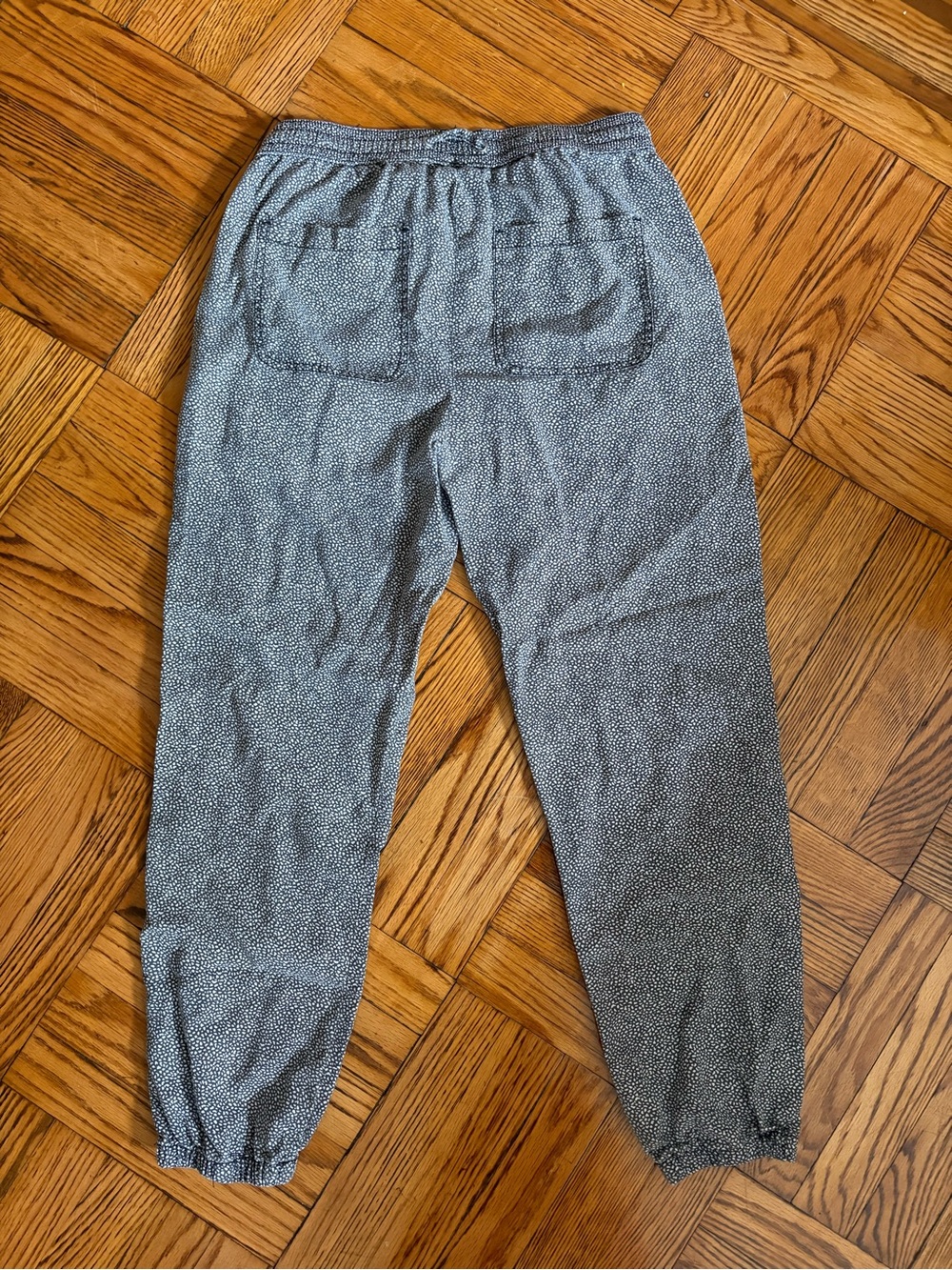 Anthropologie Pebbled Gray White Drawstring Pants - Picture 3 of 4